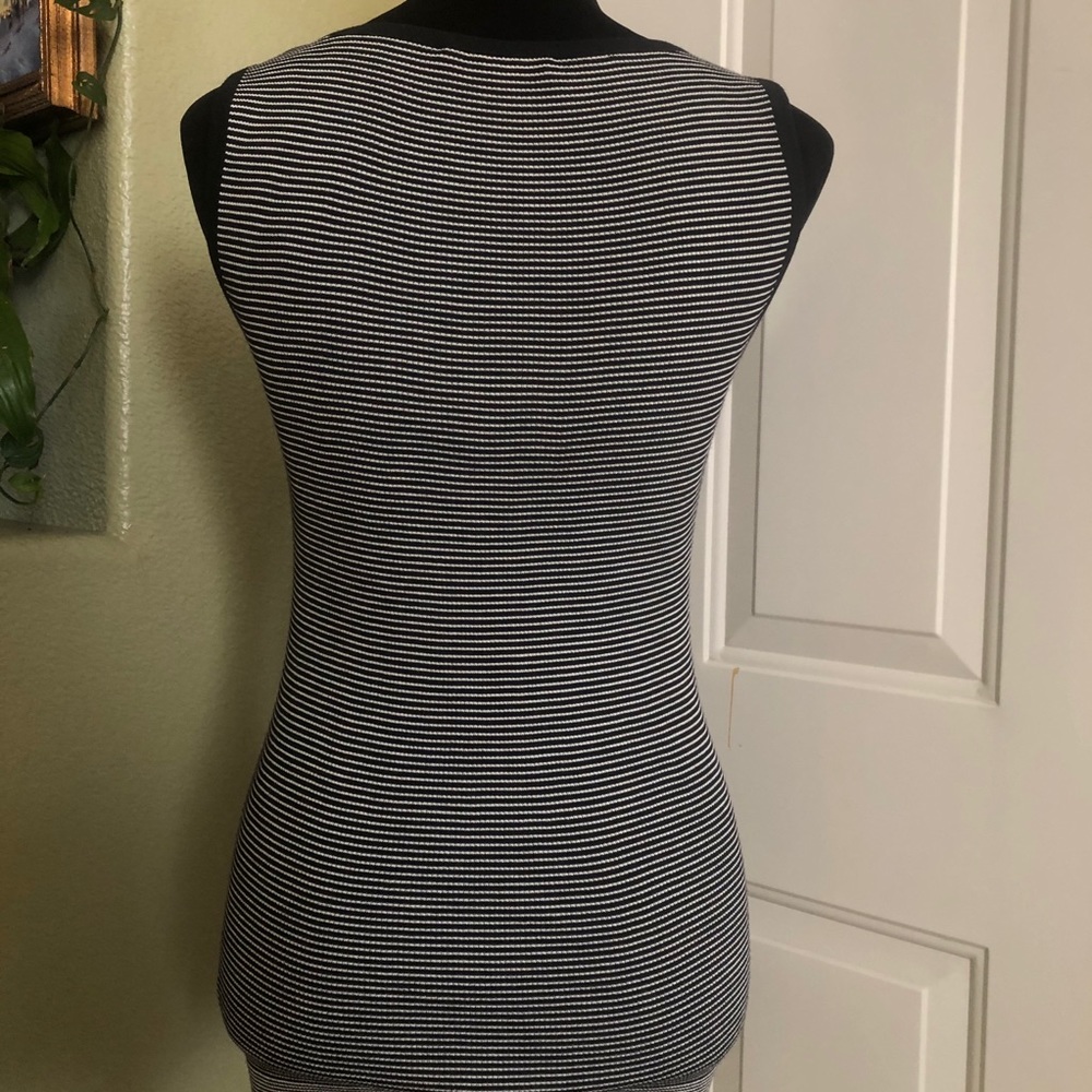 St. John Wool blend Top - Picture 3 of 8